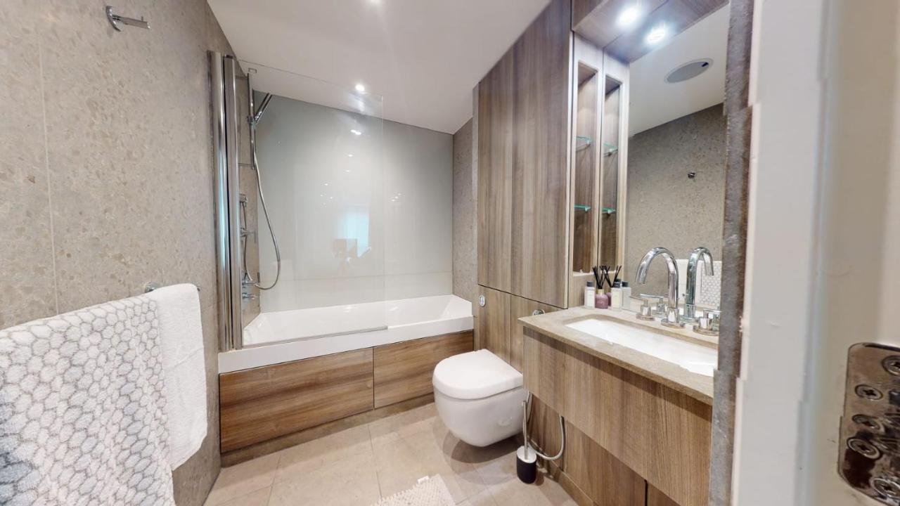 Executive Luxury One Bedroom In Vauxhall Лондон Екстериор снимка
