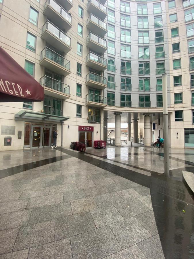 Executive Luxury One Bedroom In Vauxhall Лондон Екстериор снимка